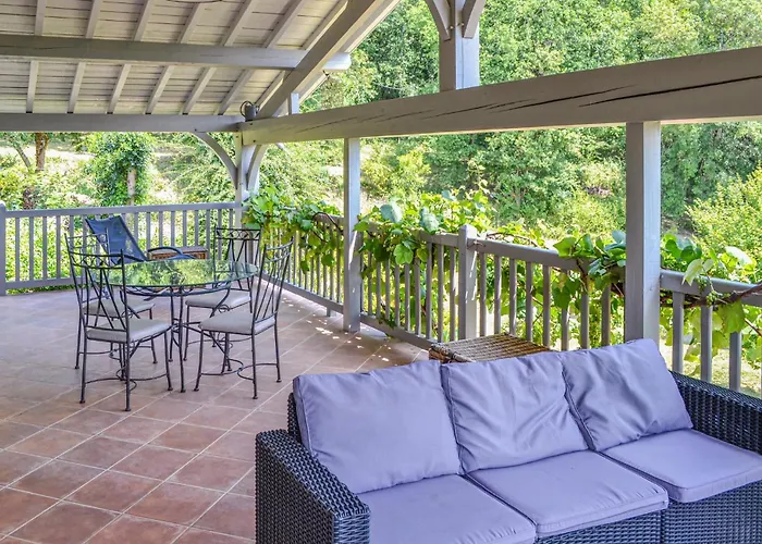 2 Bedroom In * Saint-Salvy